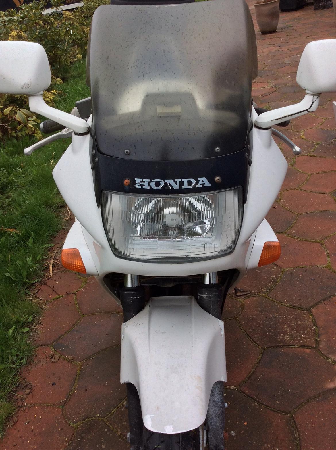 Honda VFR 750 F billede 6