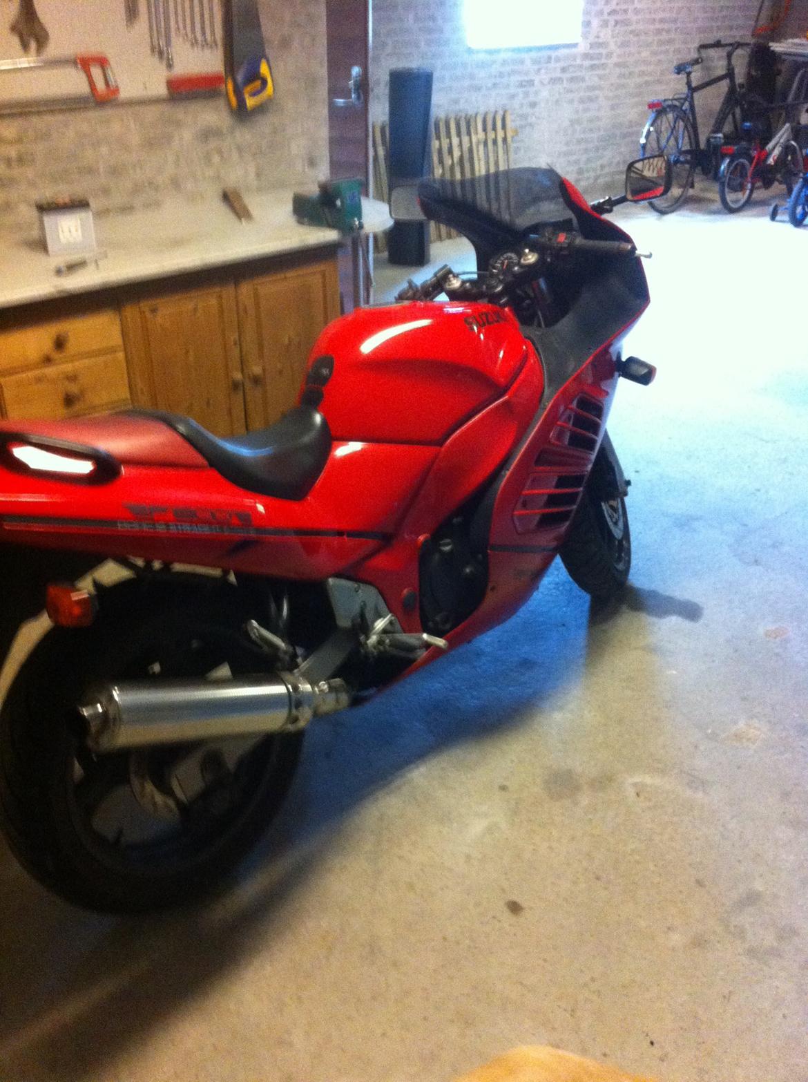 Honda cbr1000f billede 9