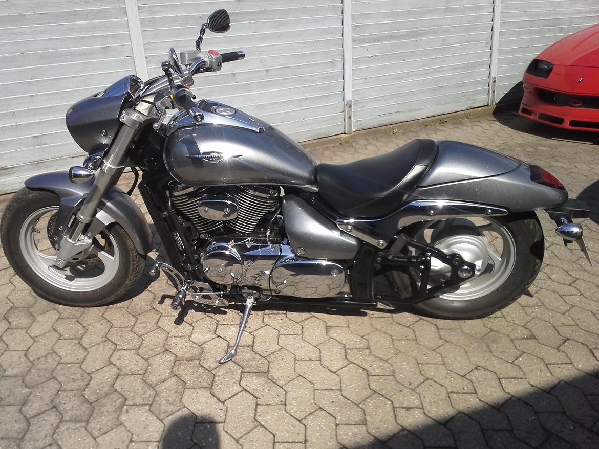 Suzuki VZ 800 billede 4