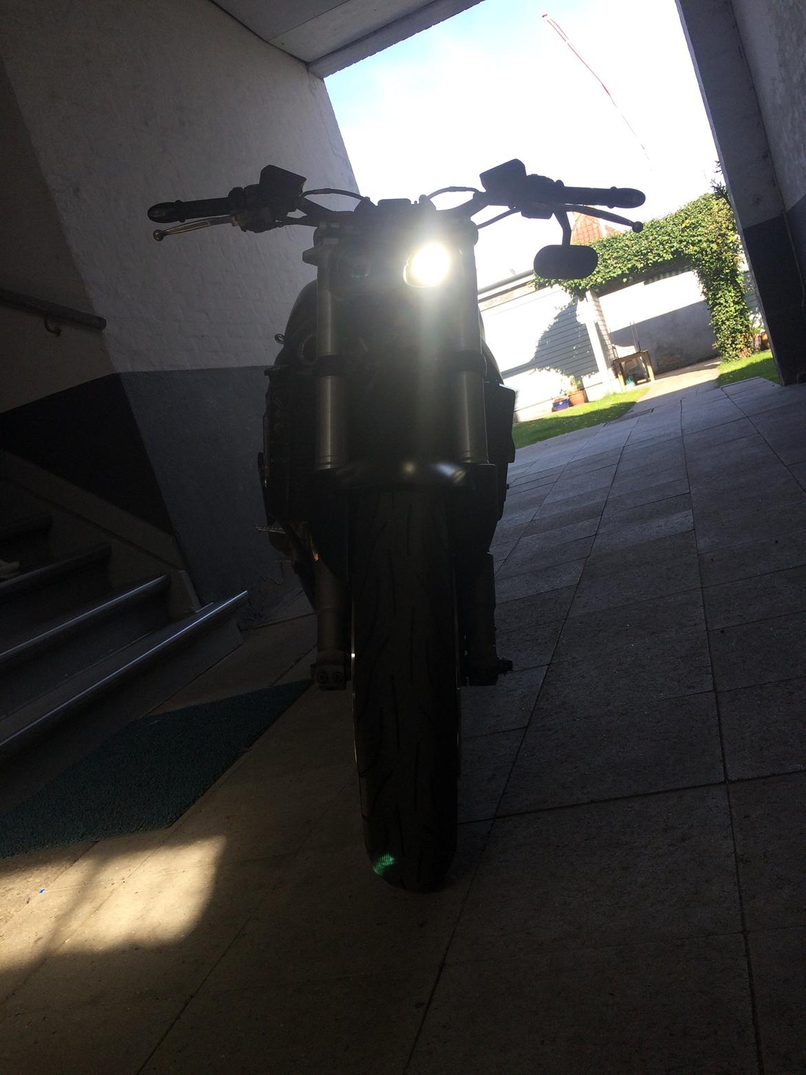 Yamaha FZR 1000 billede 11