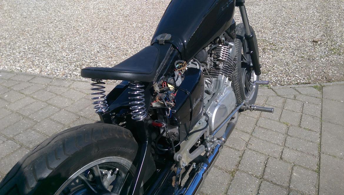 Yamaha XV 750 Speciel - BOBBER billede 2