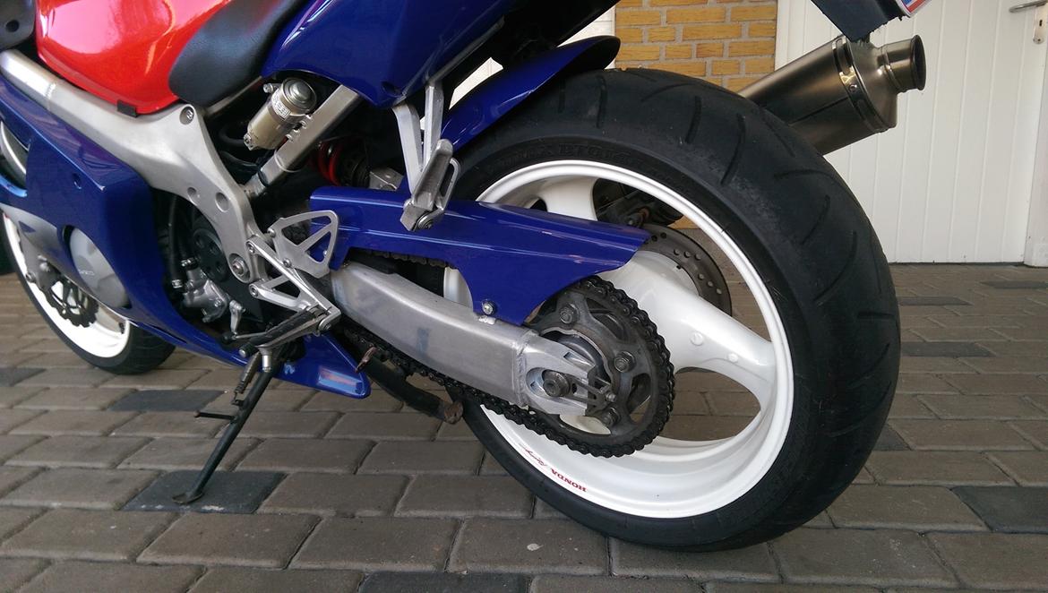 Honda CBR 600 F4 billede 4