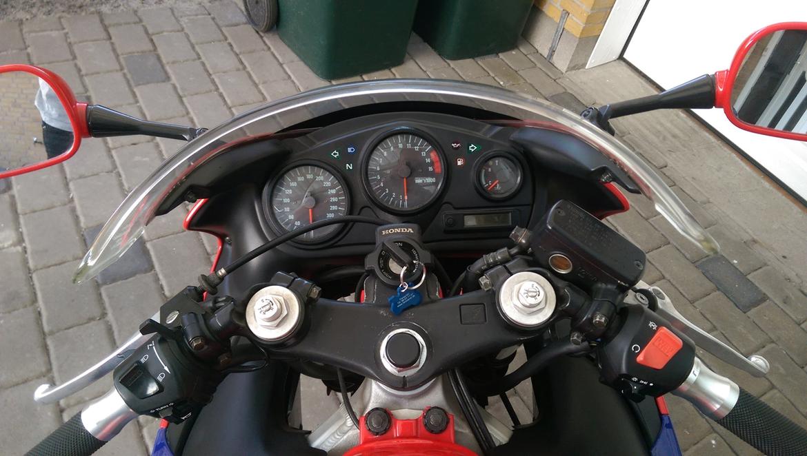 Honda CBR 600 F4 billede 6