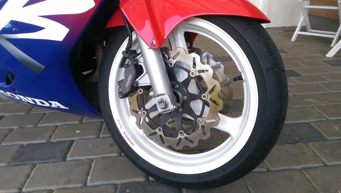 Honda CBR 600 F4 billede 8