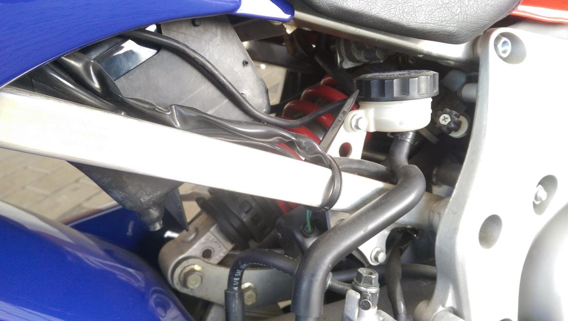 Honda CBR 600 F4 billede 14