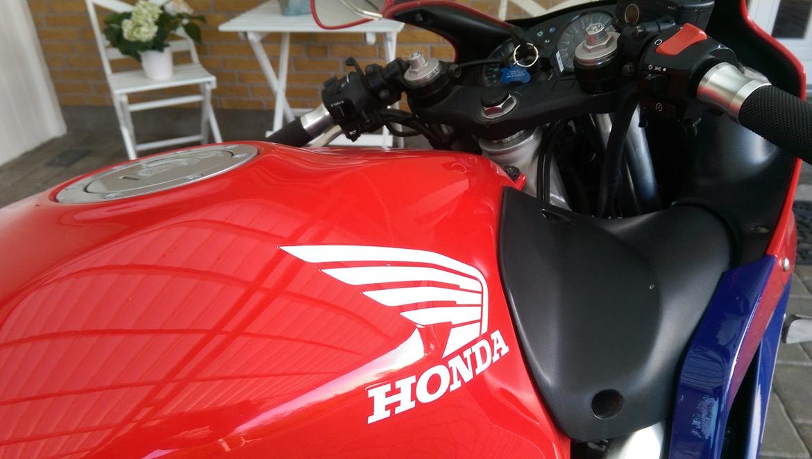 Honda CBR 600 F4 billede 17