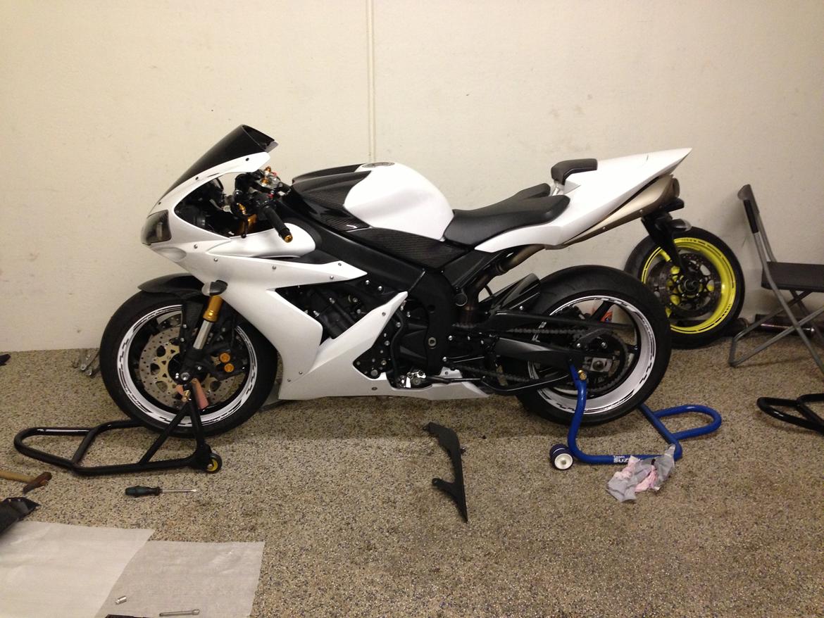 Yamaha R1 billede 1