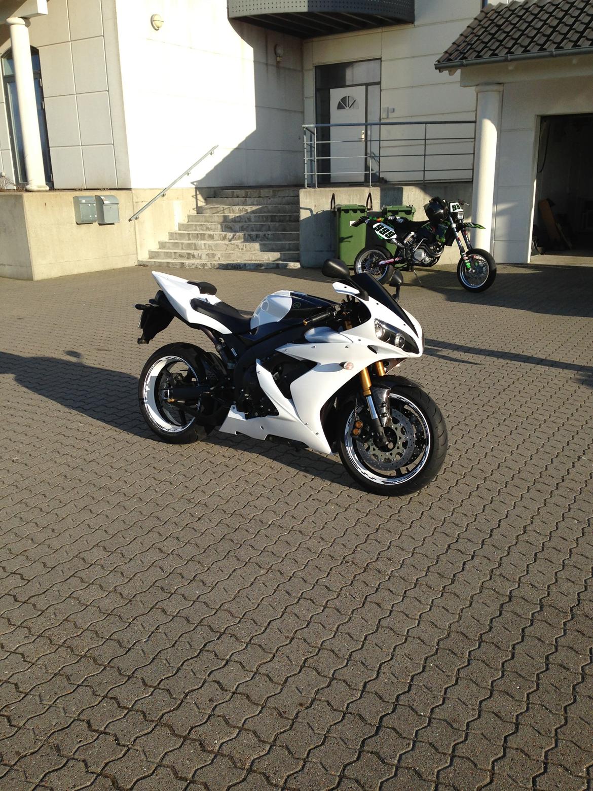 Yamaha R1 billede 7