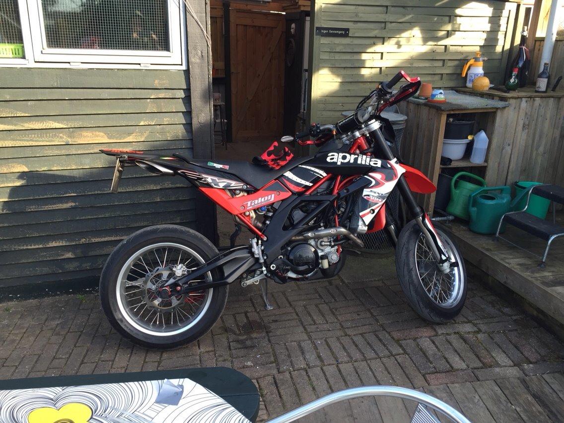 Aprilia SXV Super Moto billede 1