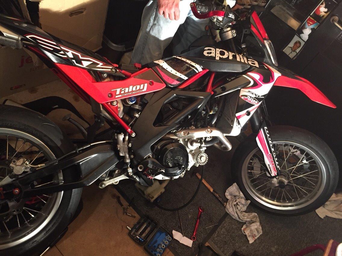 Aprilia SXV Super Moto billede 4