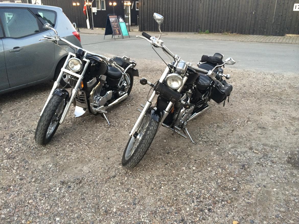 Suzuki intruder VS 1400 - 2014 på tur til Ishøj havn med min VS700 lige inden den blev solgt billede 4