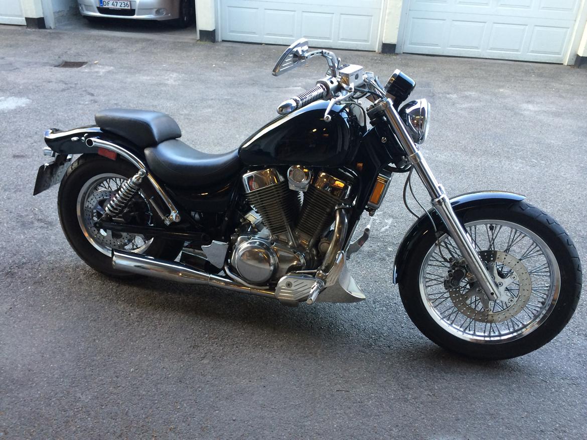 Suzuki intruder VS 1400 - 2014 4 Sept. Lige ankommet til hjemadressen billede 6