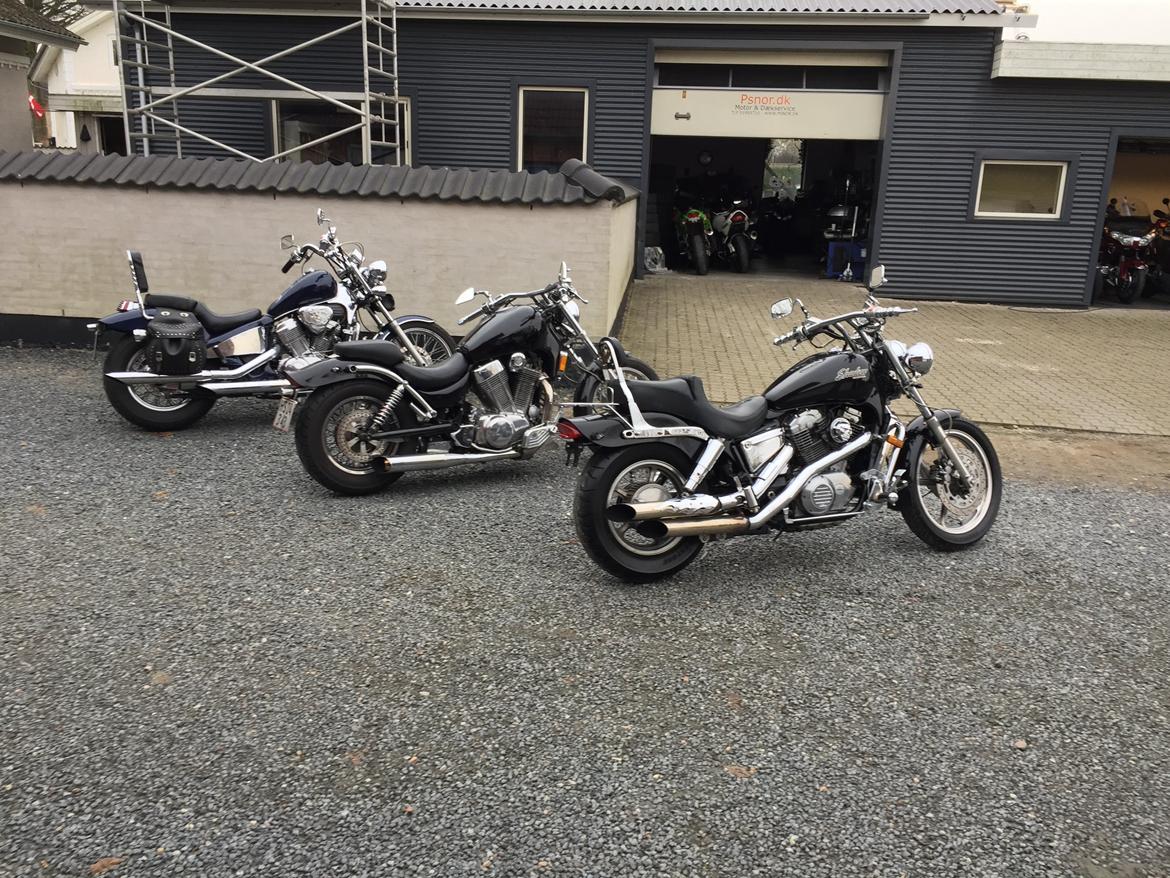 Suzuki intruder VS 1400 - 2014 22 Nov. På shoppetur hos SydMC i Sdr hygum. Fed service. Mere af den slags tak :-) billede 7