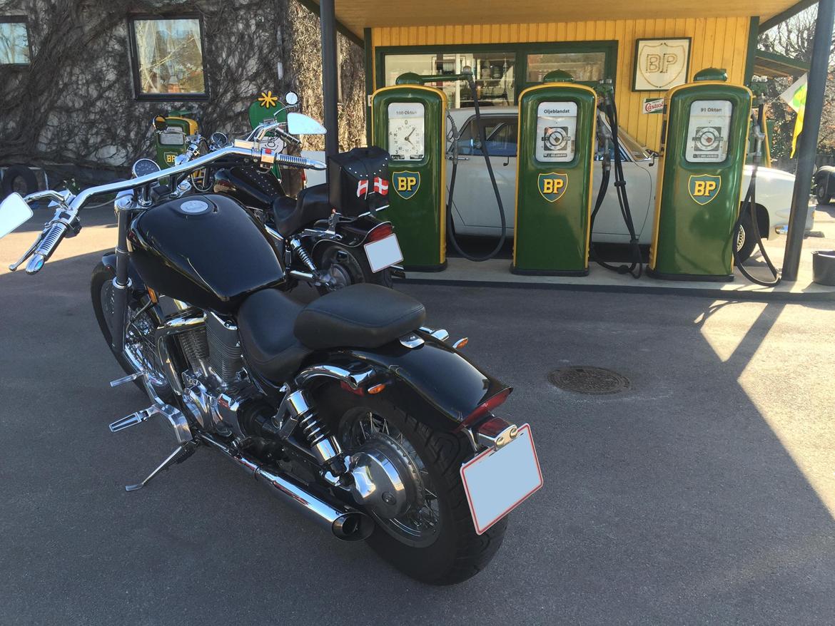 Suzuki intruder VS 1400 - 2015. 10 April. Den gamle BP tank i Harlösa Sverige. Et besøg værd billede 14
