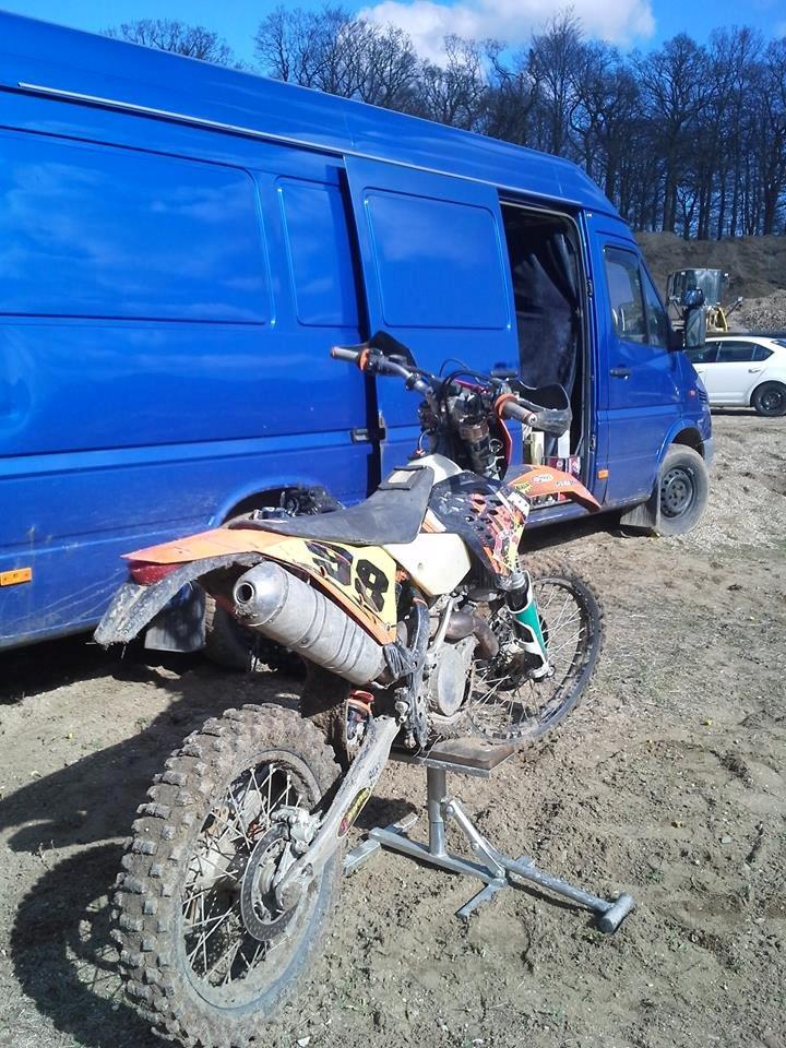 KTM EXC 450 sixdays - KTM og Sprinter, hvad skal man bruge mere i livet? billede 4