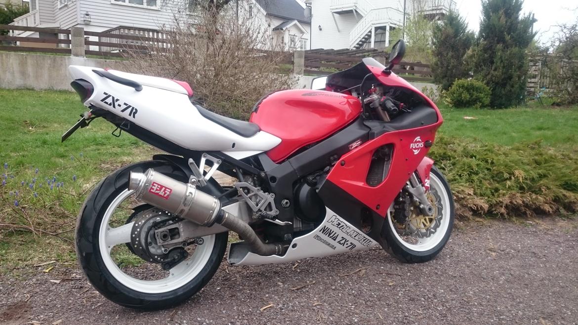 Kawasaki NINJA ZX7R billede 2