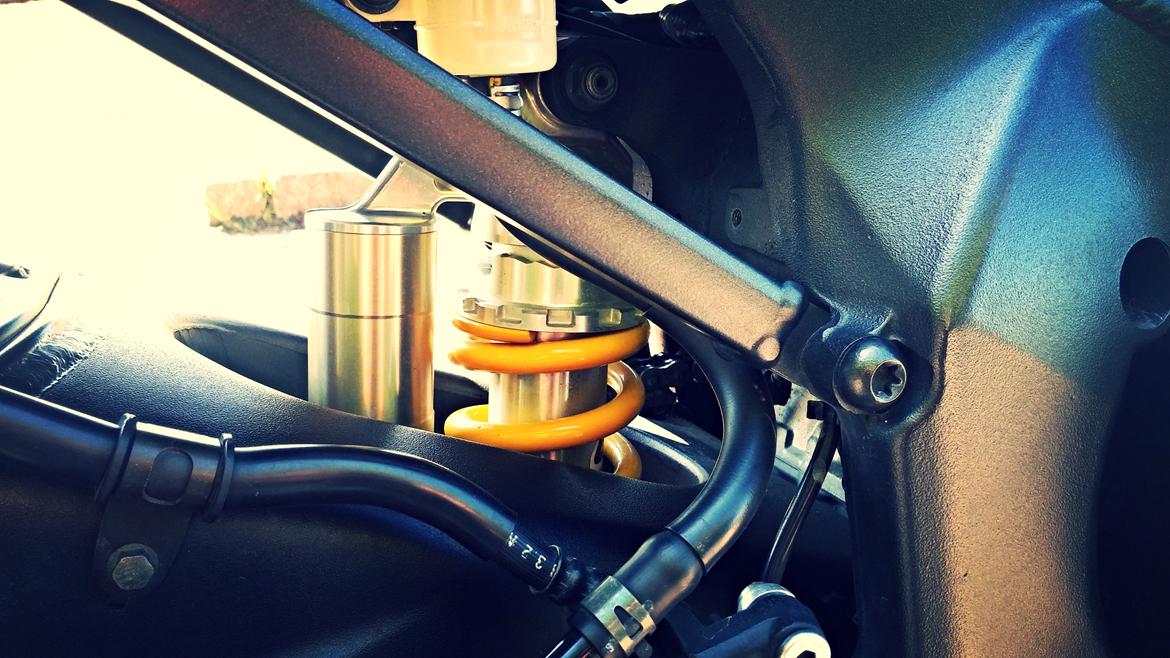 Yamaha YZF R1 - Dejlig affjdering, også enda ren! billede 12