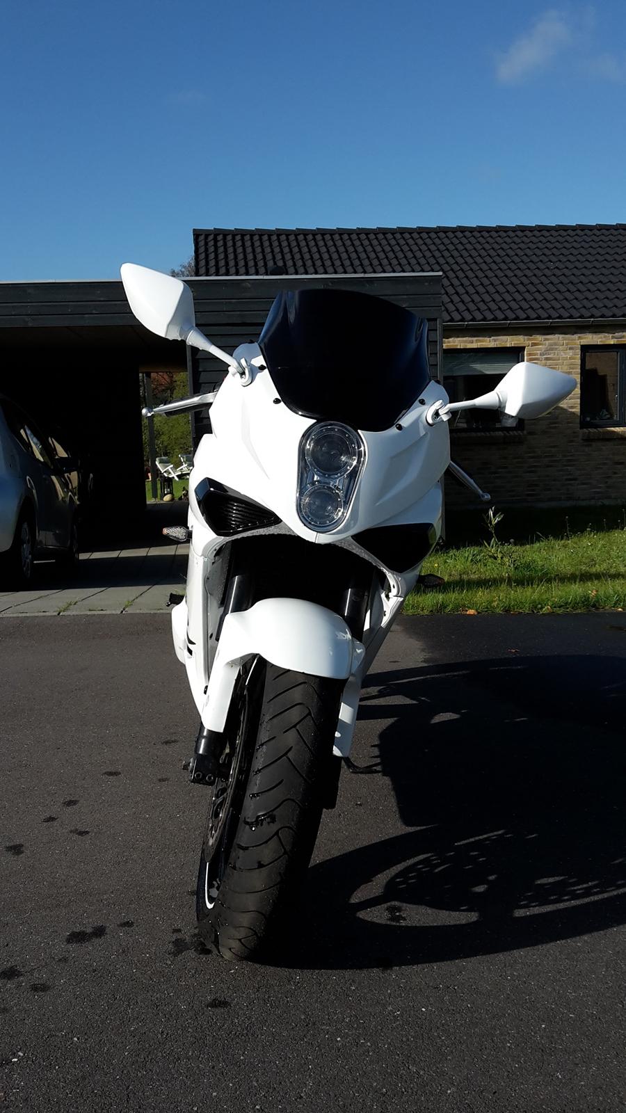 Hyosung GT 650 R billede 9