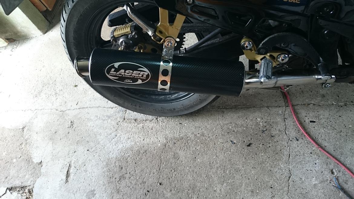 Suzuki GSX 600F SOLGT billede 4