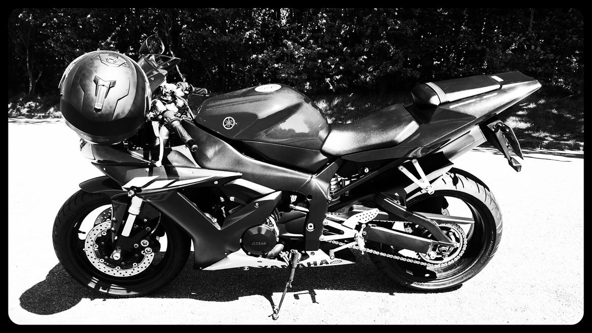 Yamaha YZF R1 billede 7