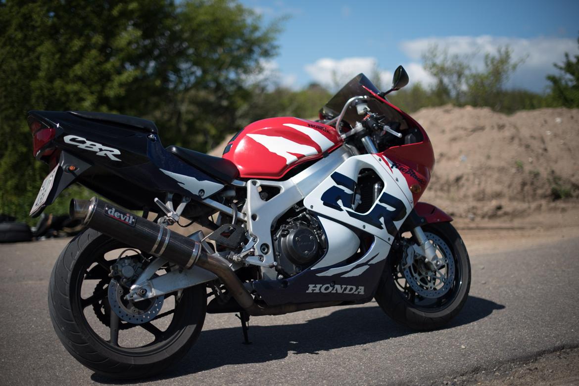 Honda CBR 900 RR billede 4