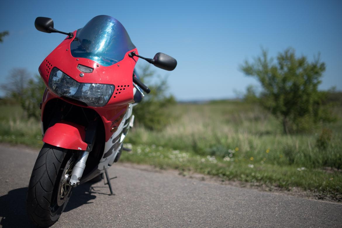 Honda CBR 900 RR billede 1