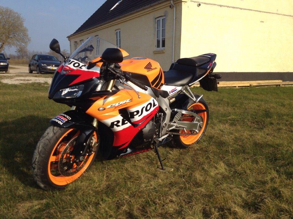 Honda CBR1000RR fireblade repsol billede 11