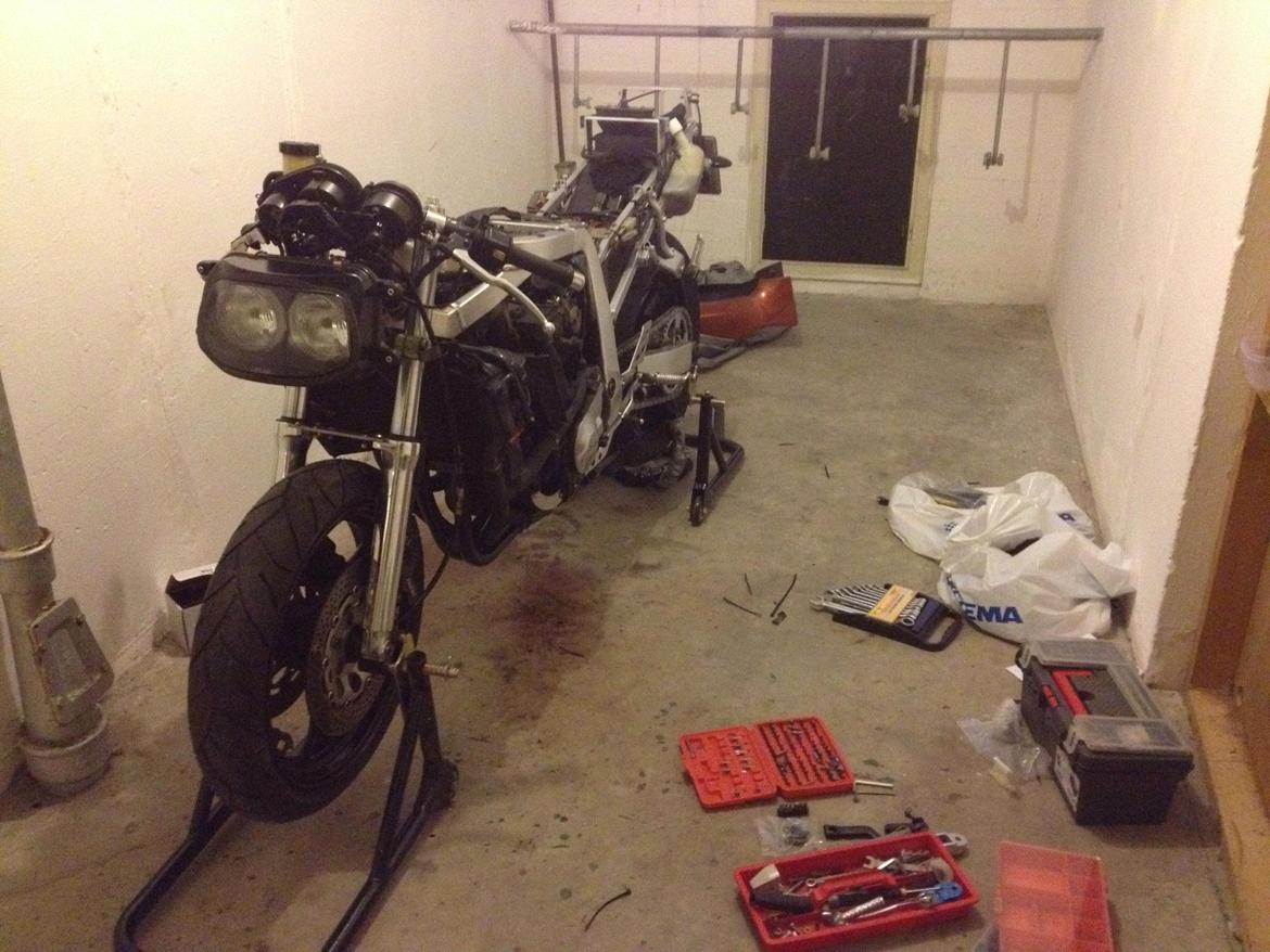 Suzuki GSXR 400 GK76A billede 14