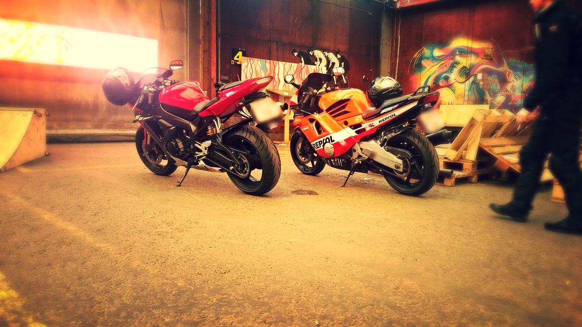 Yamaha YZF R1 billede 18