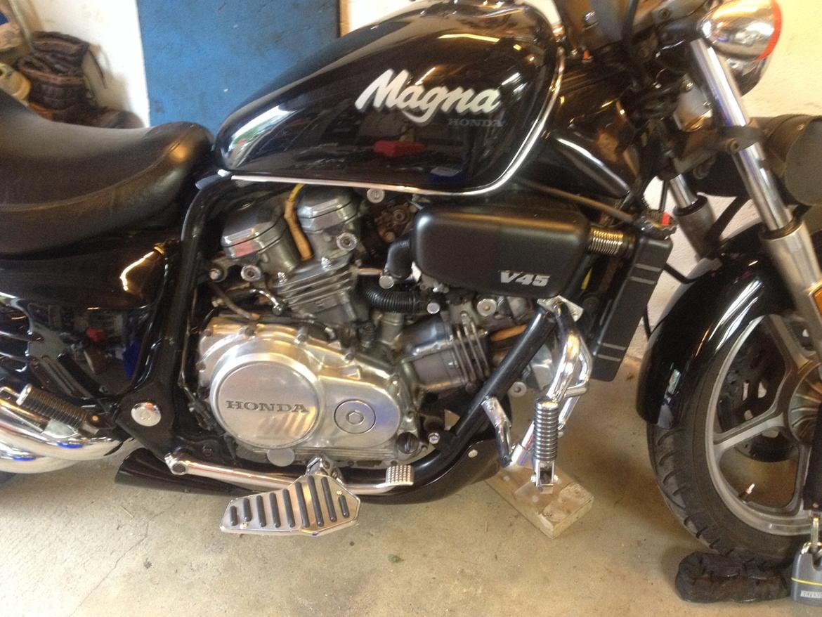 Honda VF 750 Super Magna billede 10