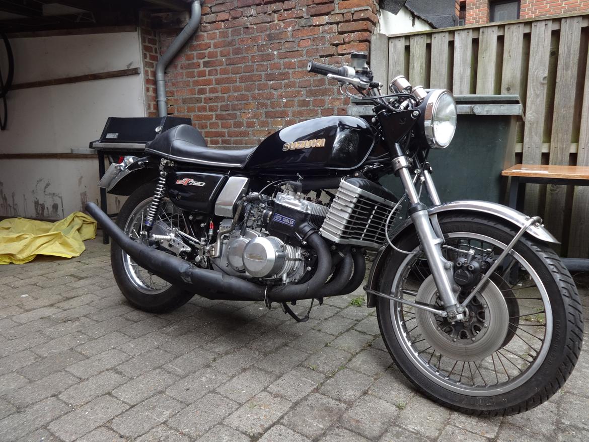 Suzuki GT750 billede 5