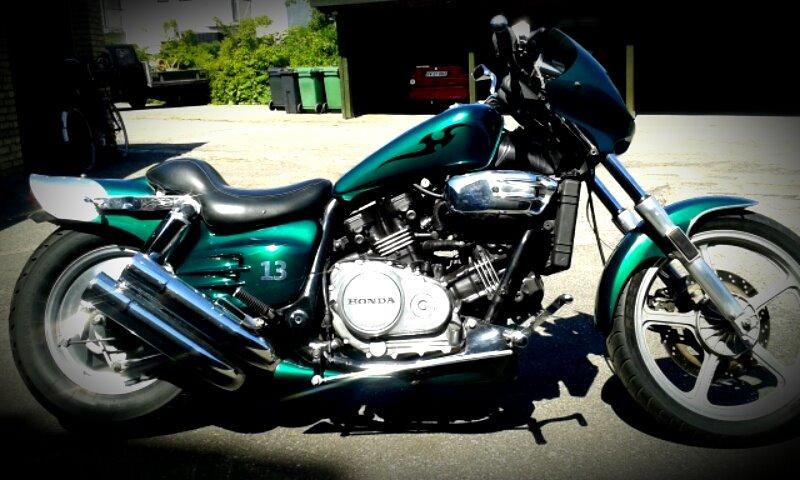 Honda VF700c SuperMagna billede 19