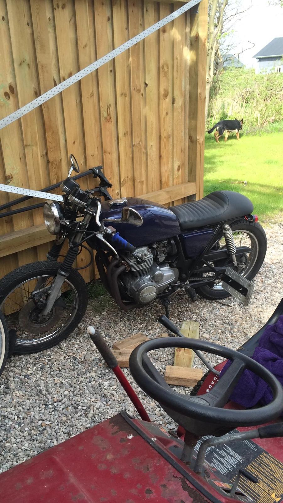 Honda CB 400F SuperSport billede 2