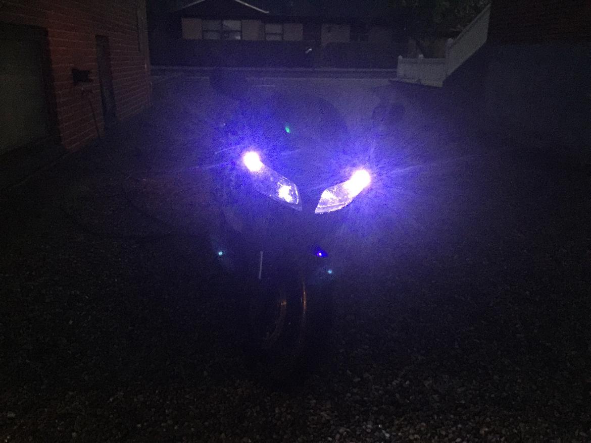 Yamaha YZF-R1 billede 12