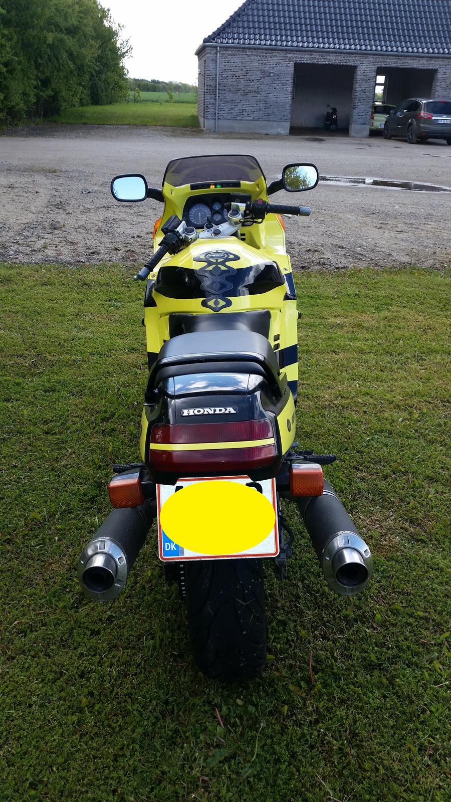 Honda CBR 1000 F billede 4