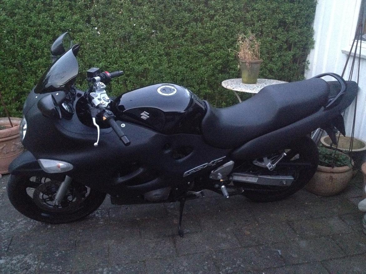 Suzuki GSX600F (Færdigt projekt) billede 6