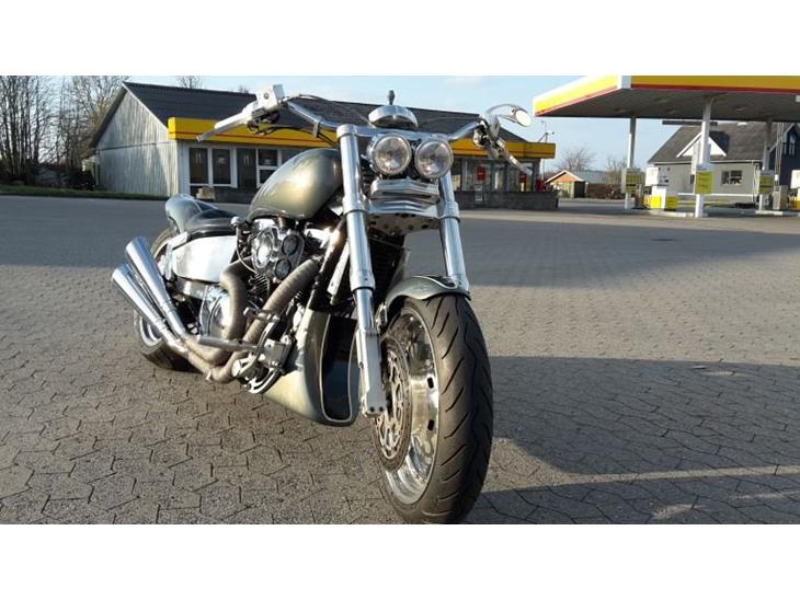 Suzuki Intruder billede 1