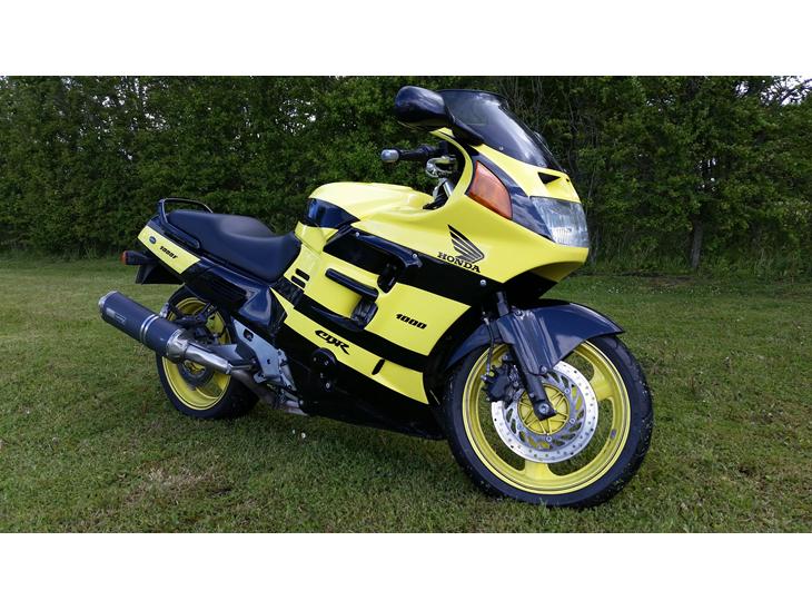 Honda CBR 1000 F billede 1