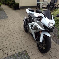 Suzuki GSXR 1000 K8