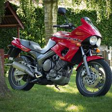 Yamaha TDM 850