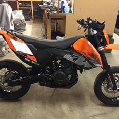 KTM 690