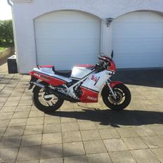 Yamaha Rd500