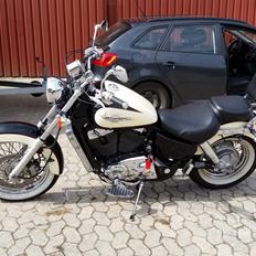 Honda VT 1100 ace (solgt)