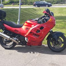 Honda cbr 1000f