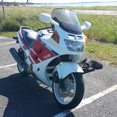Honda CBR 1000 F SC24