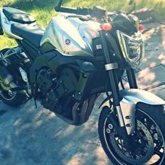 Yamaha FZ1-N (RN165) AKA: Felizia(solgt :-/)