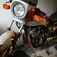 Suzuki gsx 250