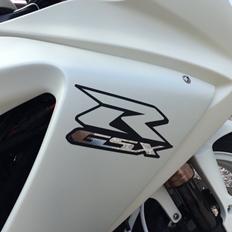 Suzuki GSXR-1000 K7 (SOLGT!)