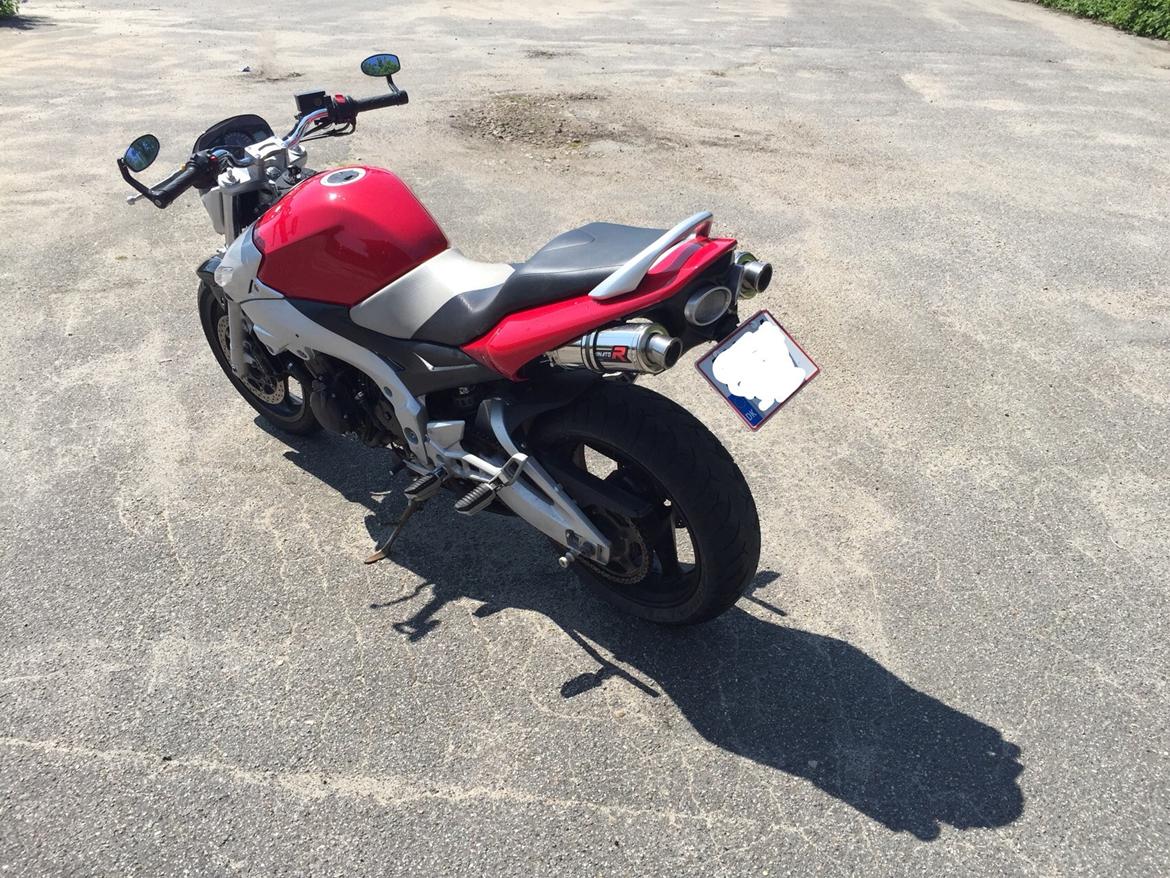 Suzuki GSR 600 billede 8