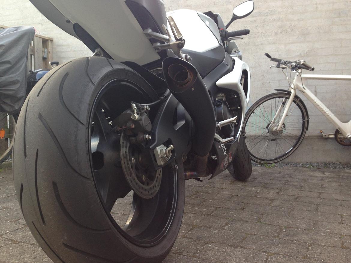 Suzuki GSXR 1000 K8 billede 11